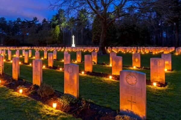 Lichtjes bij de oorlogsgraven 2022